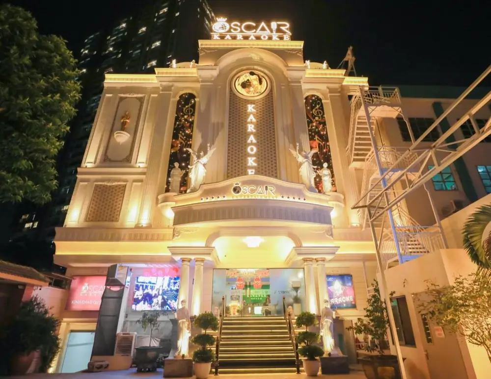 Oscar Nhất Phương